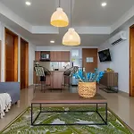 Laurdhomes Palmetto Sea View, 2Rooms 2Bth Hot Ware